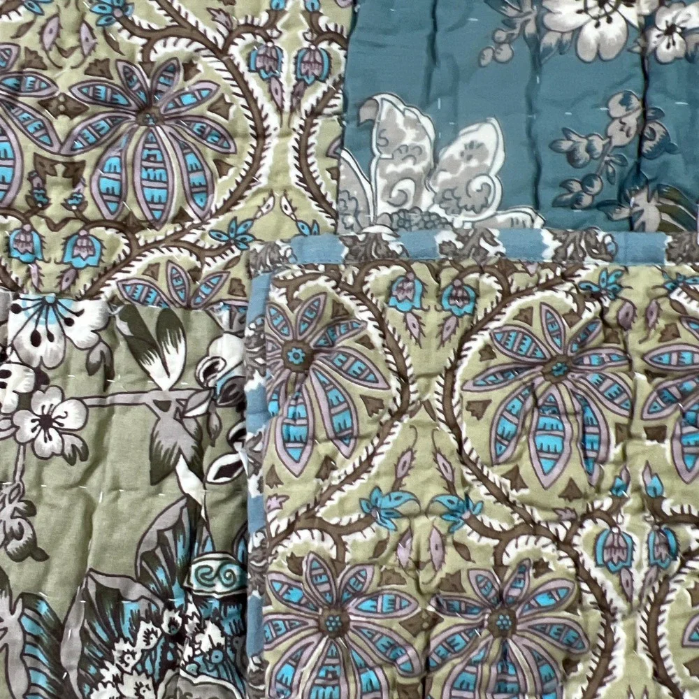 Set Of 2 Potterybarn Euro Pillow Shams Multicolor Floral Quilted Bedding 26